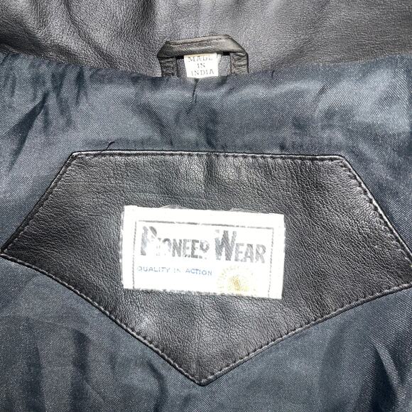VTG PIONEER WEAR CROPPED BLACK LEATHER WESTERN MOTO JACKET WOMEN'S SIZE 16 - Picture 6 of 8